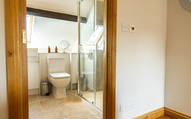 Serviced Guest ApartSuites The Unicorn