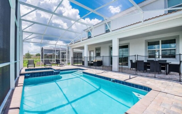 1625maids 8 Bedroom Villa