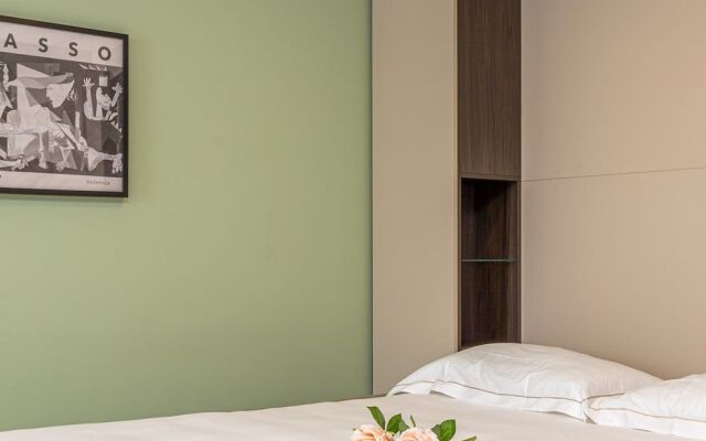 Icon H 205 Suite Micro-living