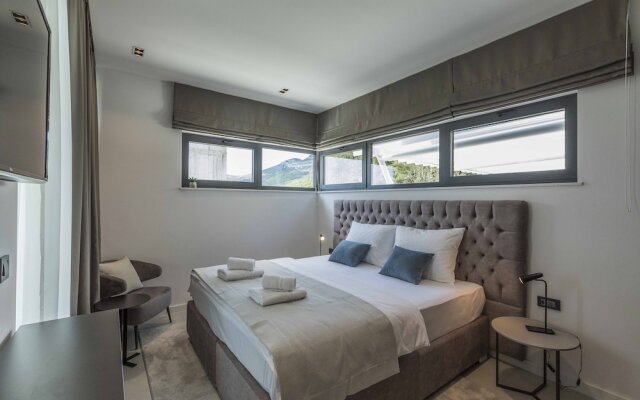 Villa Hedonist with Heated Pool