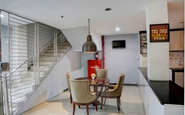 SPOT ON 92822 Finest House Near Amplas Bus Terminal