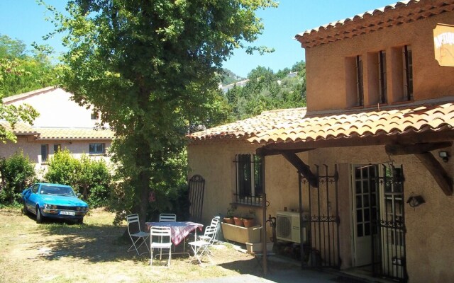Apartment With 2 Bedrooms in Châteauneuf-grasse, With Private Pool, En