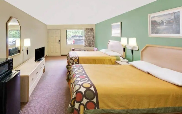 Super 8 By Wyndham Kosciusko
