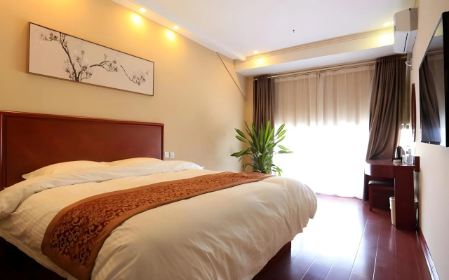 GreenTree Inn Shandong Yuncheng Ximen Street Songjiang Kung Fu School Business Hotel – Guest Rooms – Heze