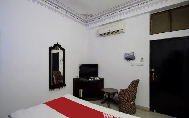 OYO 1422 Hotel Mandiram Palace