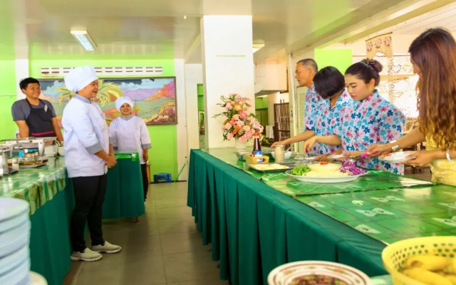 Cha Am Villa Beach (SHA Plus+)