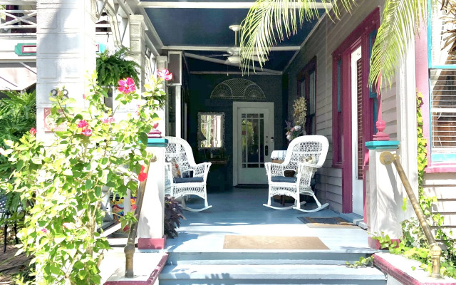 Old Powder House Inn