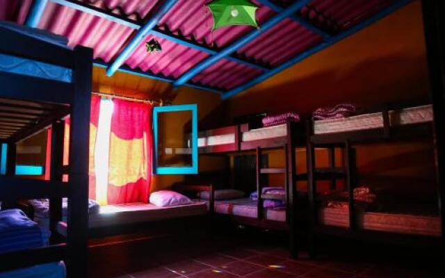 SUEñO PROFUNDO HOSTEL