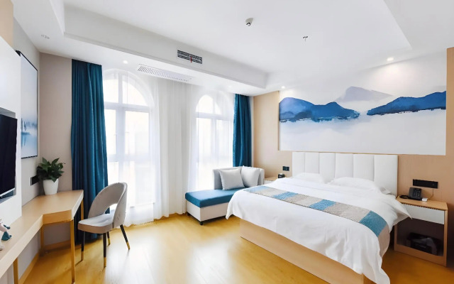 VX Wuxi Jiangyin High-tech Zone Panlongshan Park Hotel
