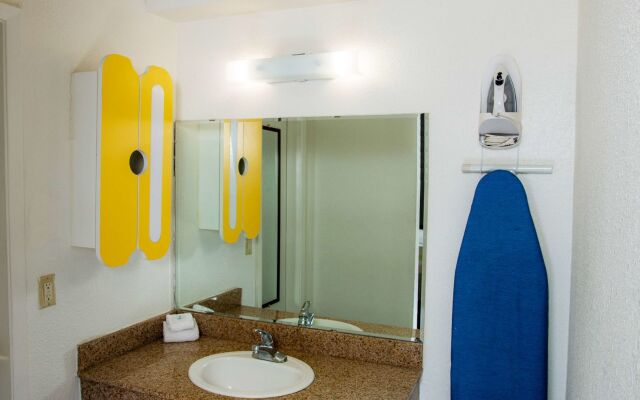 Studio 6 San Antonio, TX - Lackland AFB