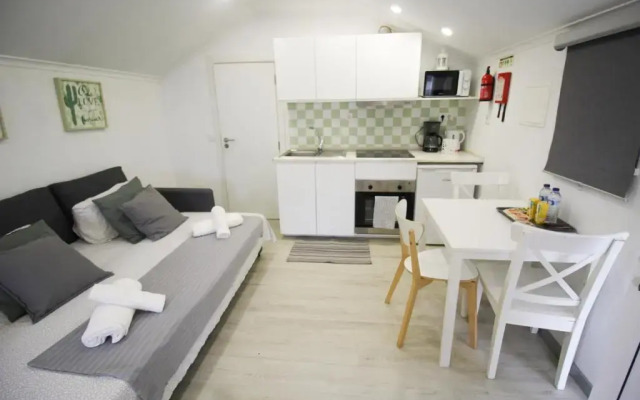 Oriente DNA Studios & Rooms
