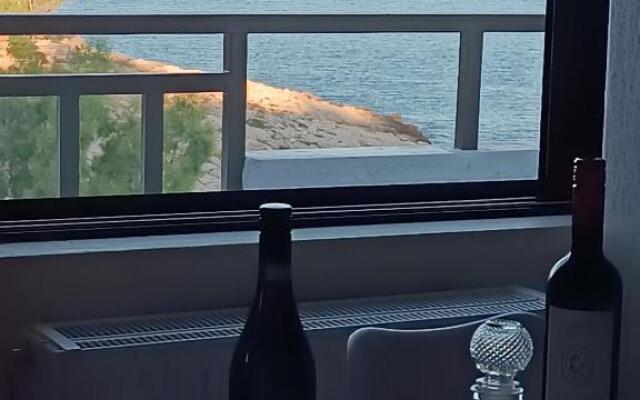 Blue Seaview Suites