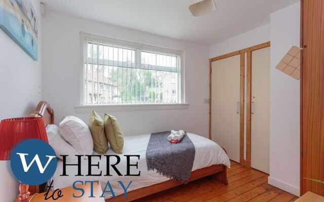 Lovely Apartment by the Hillwood Park-free Parking