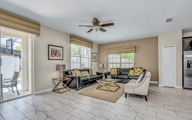 Luxurious Home W/private Pool, Near Disney!