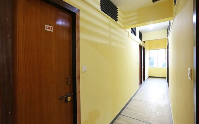 OYO 12337 Hotel Rupashi Bangla