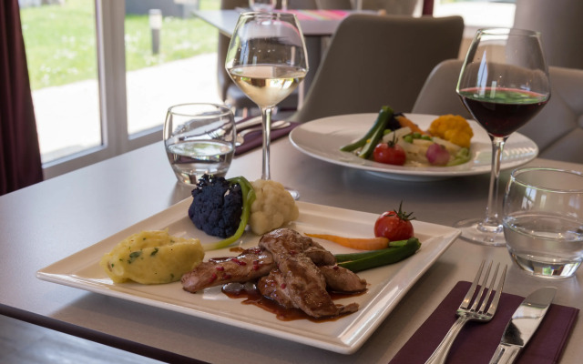 Sure Hotel by Best Western Tours Sud