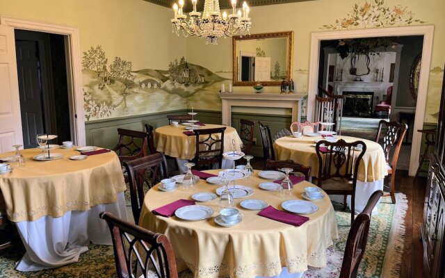 The Virginia Cliffe Inn