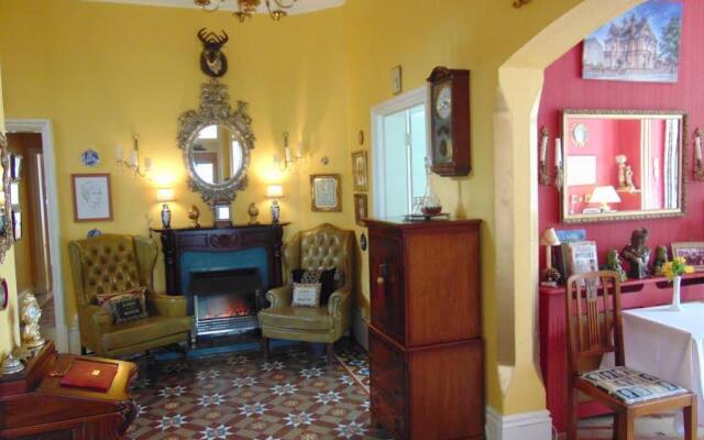 Holywell Guest House