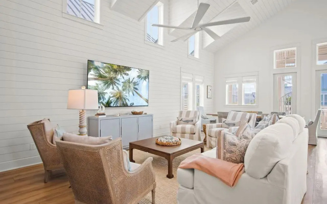 Salty Beaches 226 BAR