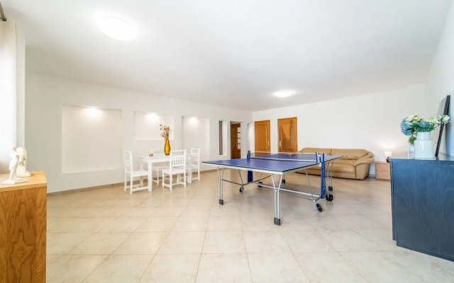 Villa Lemos by HelloVacations