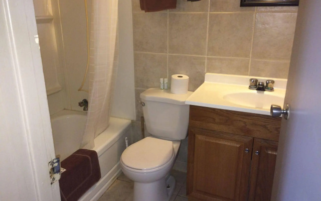 Esterhazy Motor Hotel