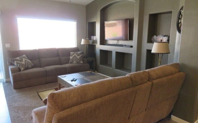 Steven Greenhagen - 3 Br Home
