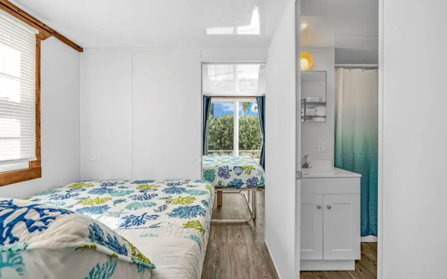 Aqua Lodges at Hurricane Hole Marina