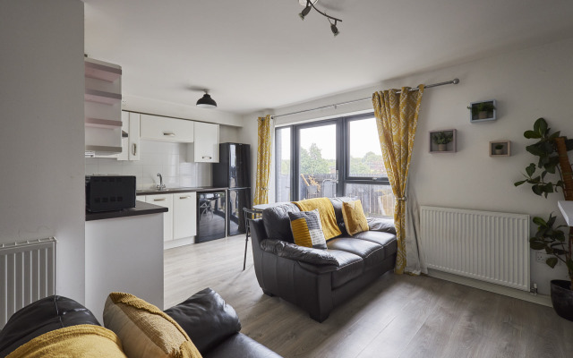 Host Stay London Avenue