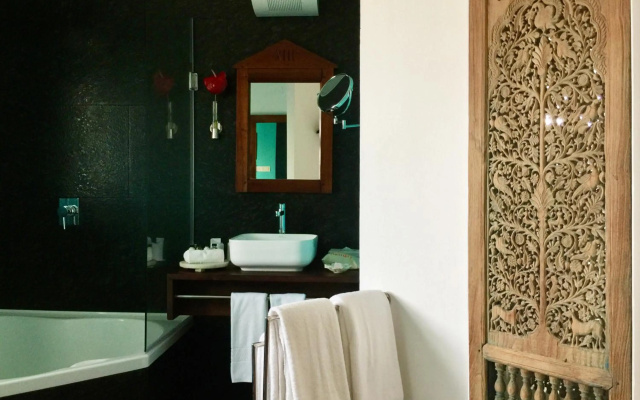 The Malabar House – Guest Rooms – Kochi