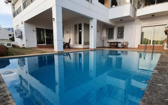 Athenian Luxury Villa in Glyfada