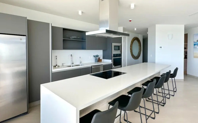 Brand New 6 Bedroom Penthouse