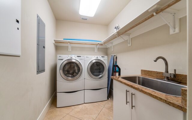 Gulf-front Three Bedroom - Tpc1402