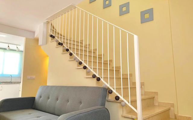 Chalet a estrenar - Playa Oliva Nova. Piscina & Padel