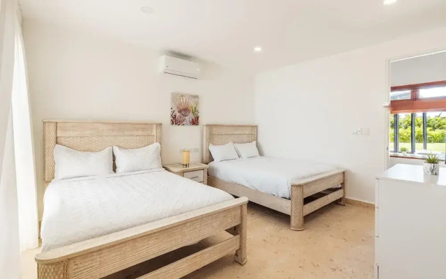 3BR Villa With Tropical Style BBQ Private Pool