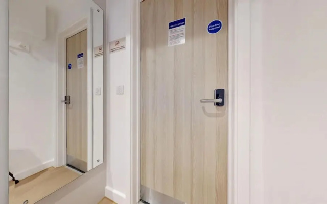 Student Only Paddington City View