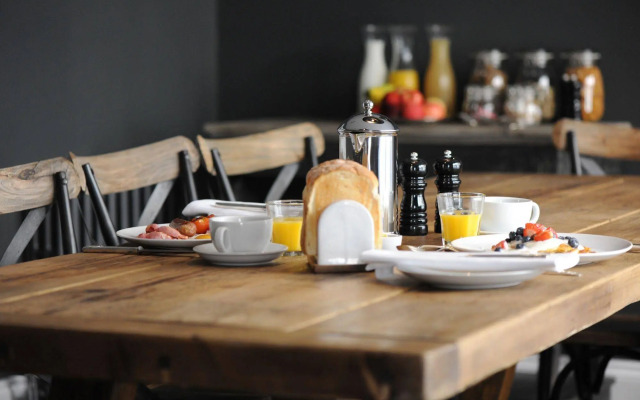 Swain House Boutique B&B