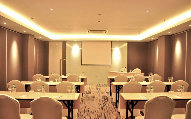 Grand Picasso Hotel