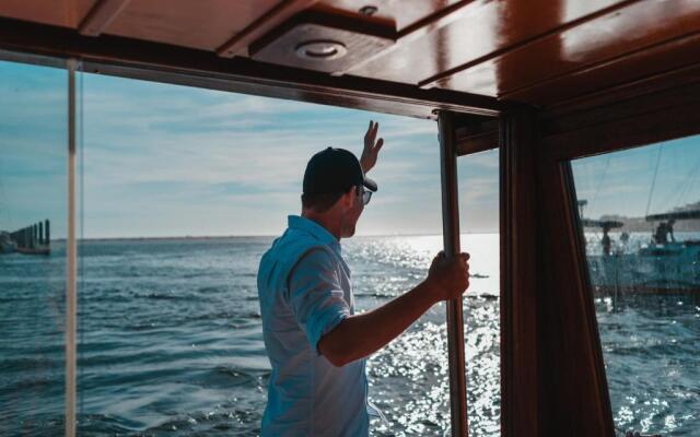 Sailing 360 Night On Board Experience