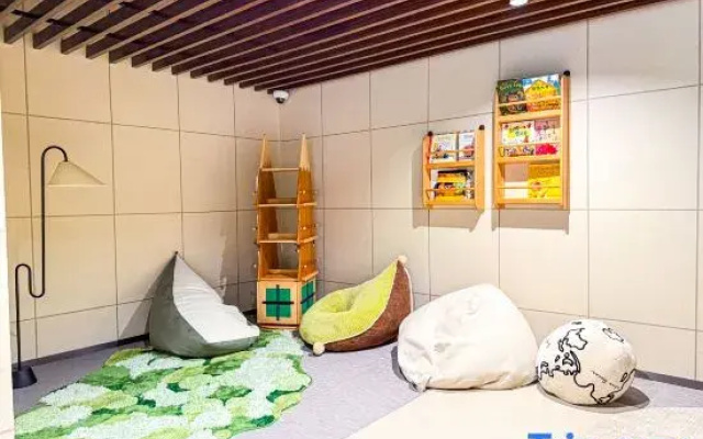 High-End Serviced Apartment (Shanghai Gubei Wuzhong Road)