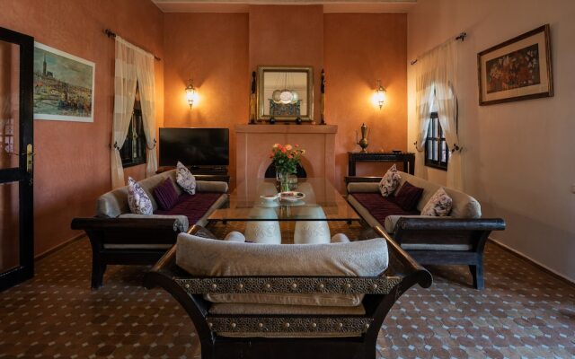 Al Riad Inou