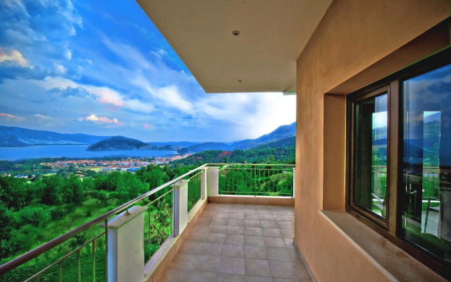 Enastron View Hotel