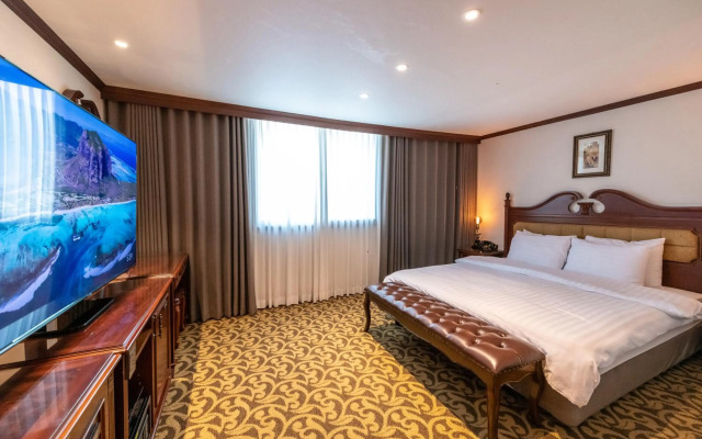 Newchonji Tourist Hotel