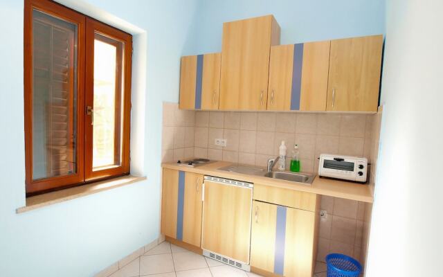 Apartment 1160