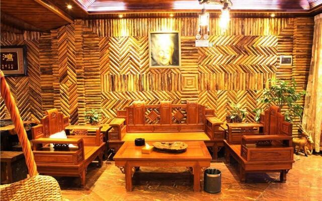 Xishuangbanna Fengweizhu Inn