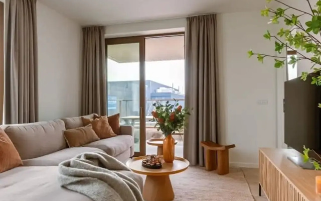 Family Apartment Located by the sea