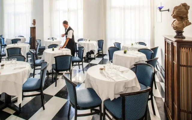 Hotel Beau Sejour