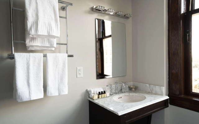 The Esquire Hotel Downtown Gastonia, Ascend Hotel Collection