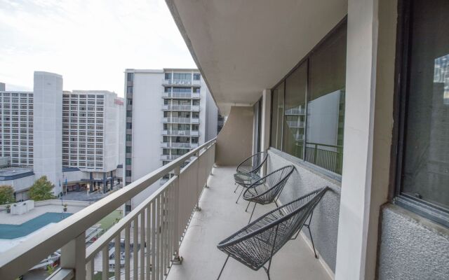 Condo Steps Away from Crystal City Metro