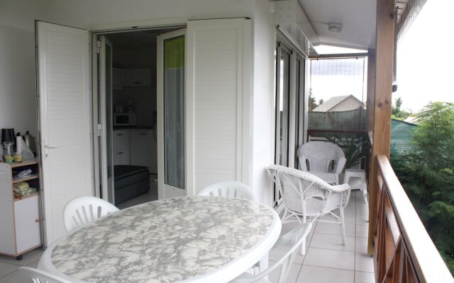 House With one Bedroom in Saint Paul, With Wonderful sea View, Enclose