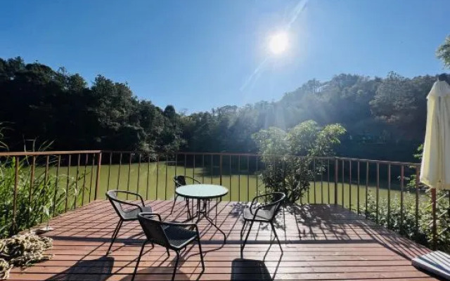 Yanying Lake Forest Valley homestay